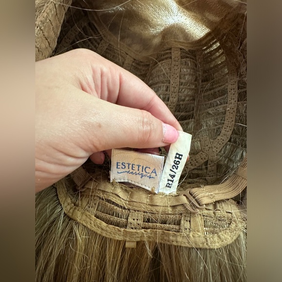 Estetica Sutton Synthetic Lacefront Wig R14/26 Dark Blonde with Golden Highlight - Picture 9 of 14